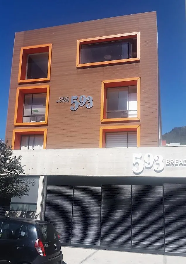 593 Boutique location